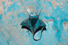Load image into Gallery viewer, Oceanic Manta Necklace
